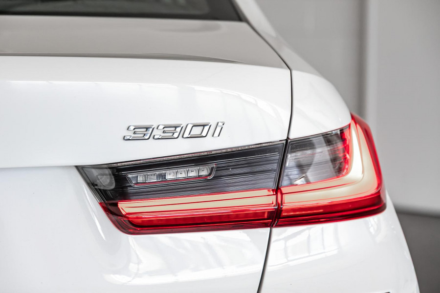 2020 BMW 3 Series G20 330i M Sport Sedan Image 9