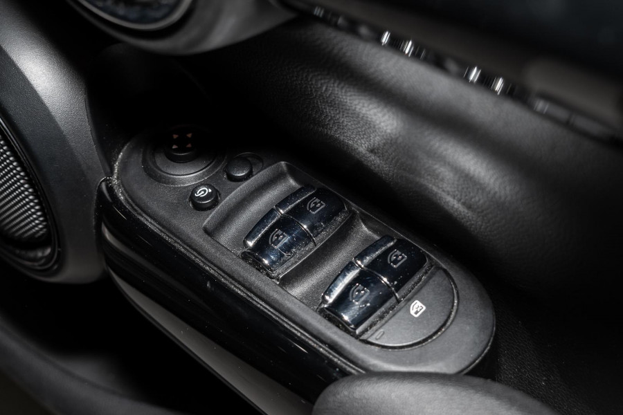 2023 MINI Cooper F55 LCI-2 S Classic Hatch