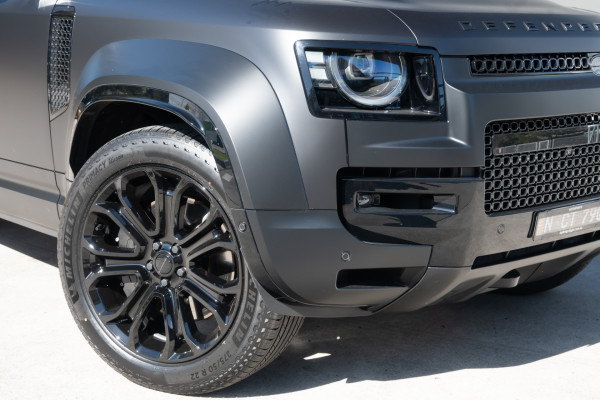 2026 Land Rover Defender L663 110 P635 OCTA Black SUV image 6