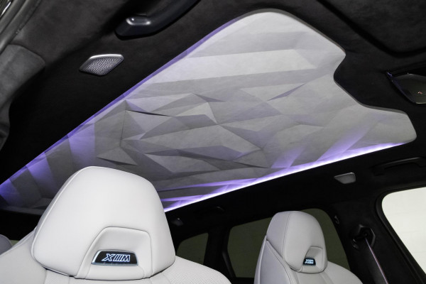 2025 BMW XM G09 Label SUV image 23