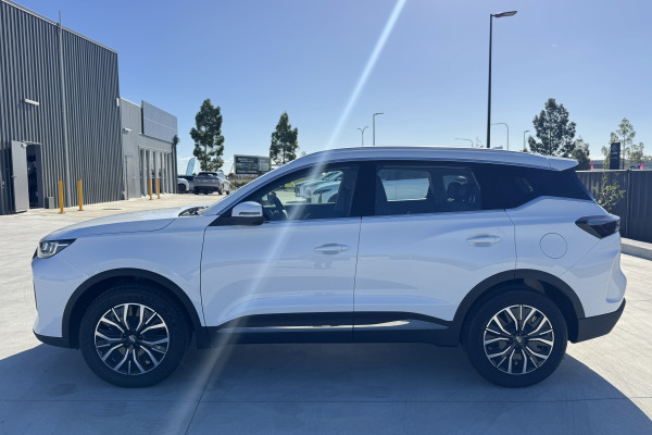 2025 MY26 Chery Tiggo 7 T32 Ultimate SUV Image 4