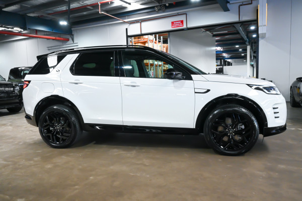 2026 Land Rover Discovery Sport L550 P250 Metropolitan SUV image 3