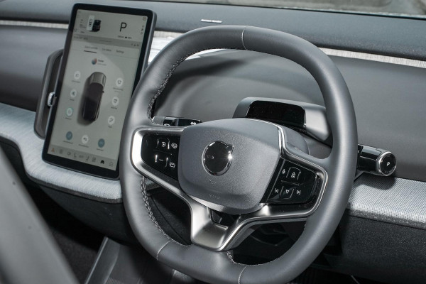 2024 MY25 Volvo EX30  Twin Motor Performance Ultra SUV Image 32
