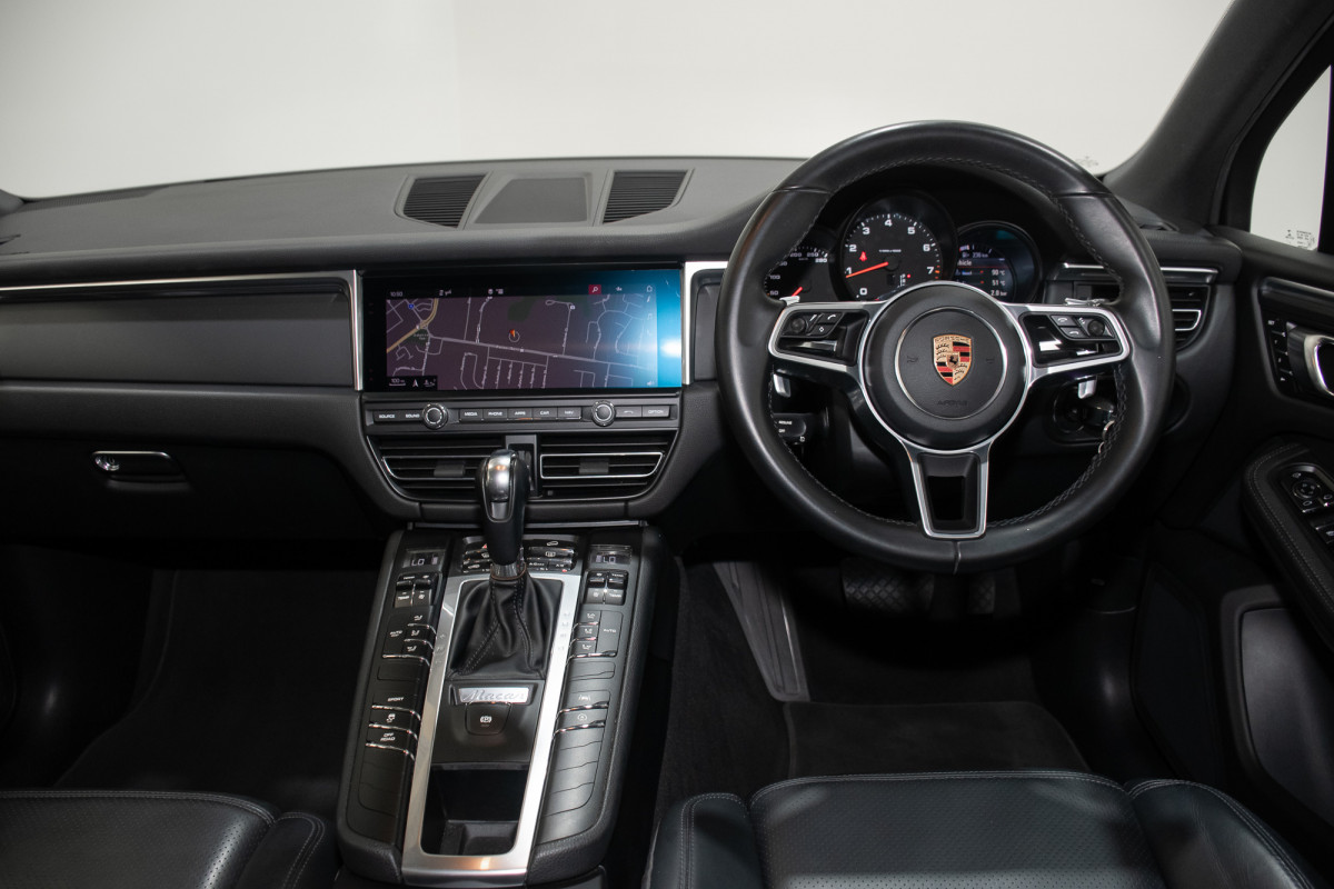 2020 Porsche Macan SUV