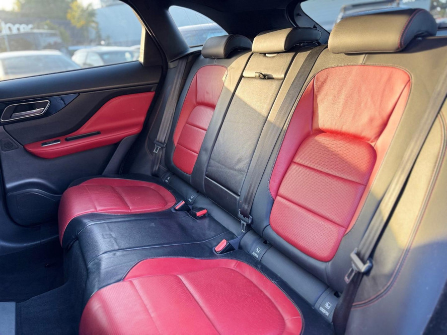 2016 MY17 Jaguar F-PACE X761 20d R-Sport SUV Image 13