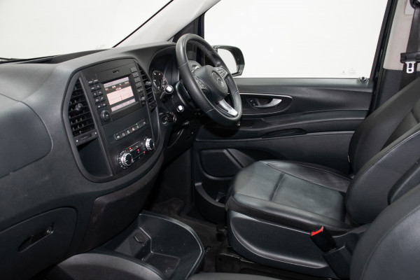 2020 Mercedes-Benz Valente 116cdi SUV Image 21