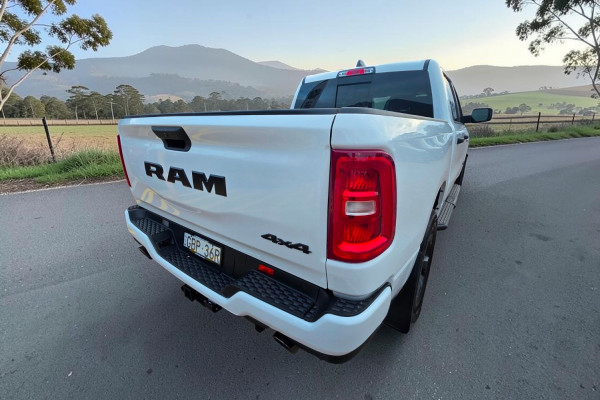 2026 Ram 1500 DT Express Black Edition Hurricane SO Ute Image 3