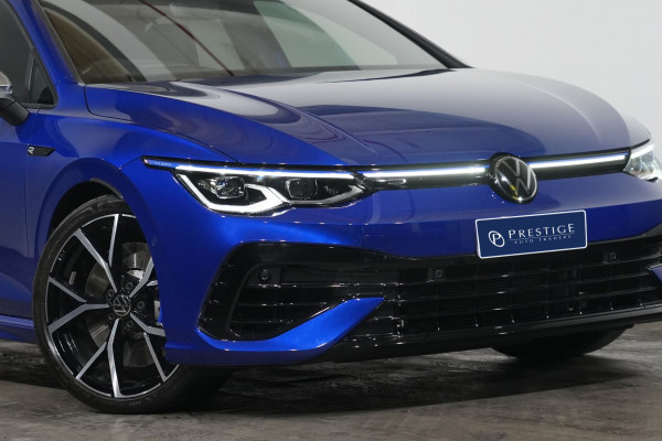2025 Volkswagen Golf 7 R Hatch Image 2