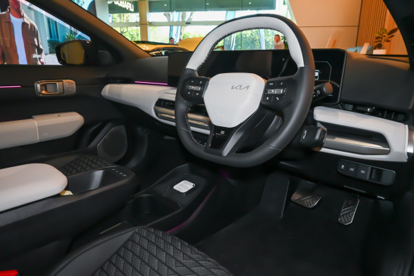 2026 MY25 Kia EV4 Sedan image 7