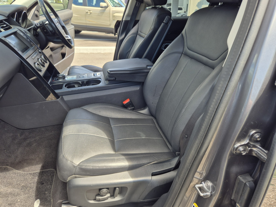 2017 Land Rover Discovery Series 5 SE SUV Image 21