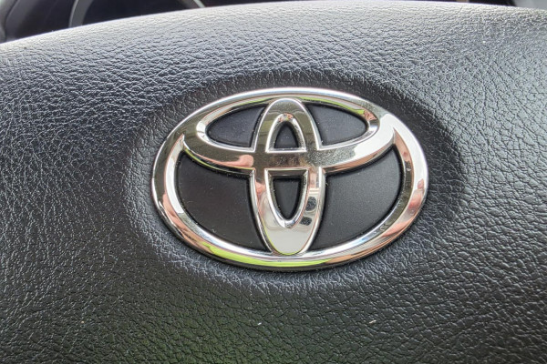 2012 MY10 Toyota LandCruiser VDJ200R Sahara SUV Image 27
