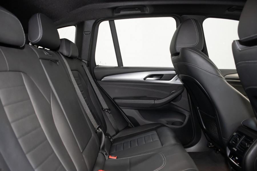 2021 BMW X3 sDrive20i SUV Image 3