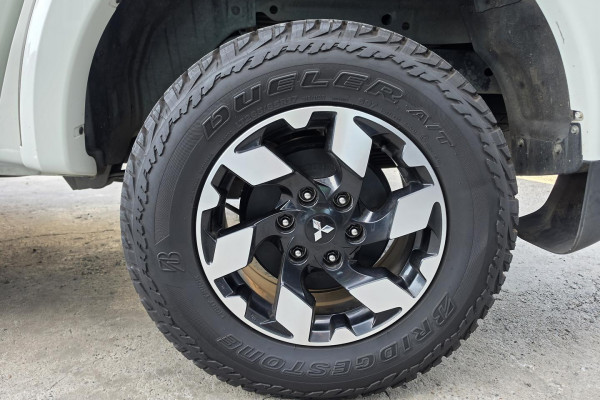 2015 MY16 Mitsubishi Triton MQ Exceed Ute Image 13