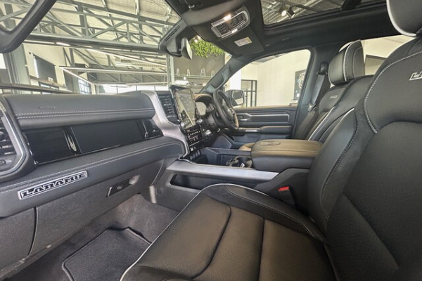 2025 Ram 1500 DT6P9821H.25/XB9 Laramie Sport RamBox Ute