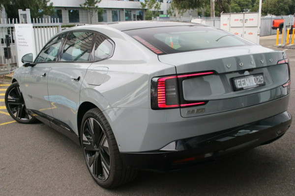 2025 MY26 Volvo ES90  Ultra Single Motor Sedan Image 3
