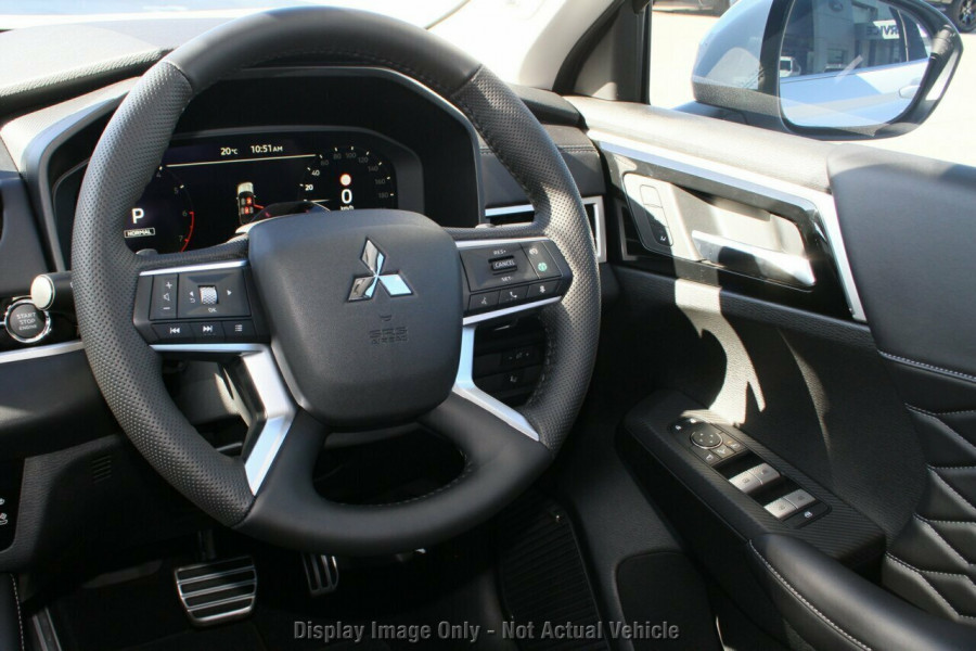 2025 Mitsubishi Outlander ZM Exceed SUV Image 6