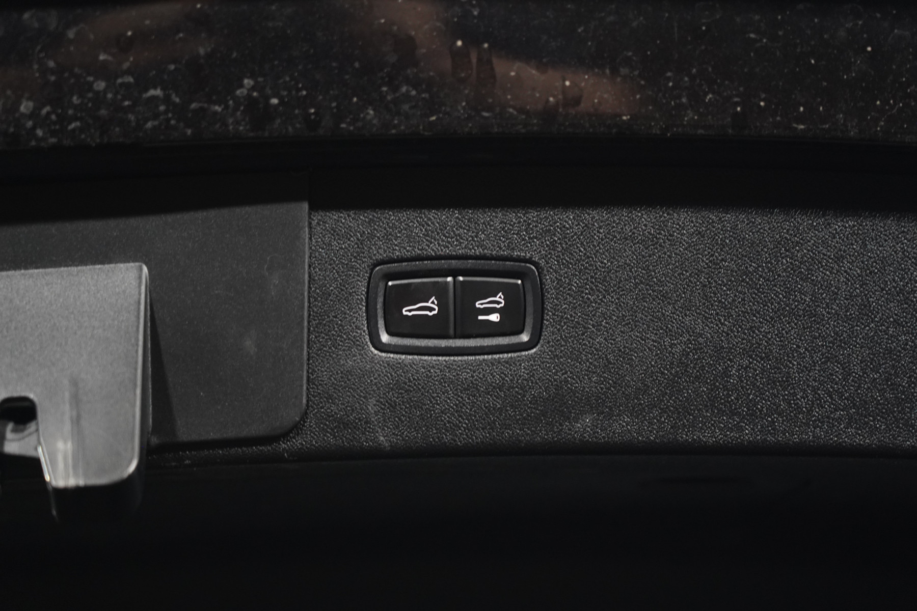 2019 Porsche Cayenne Turbo SUV Image 36