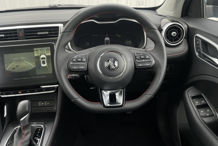 2024 MG ZST S13 Essence SUV Image 13