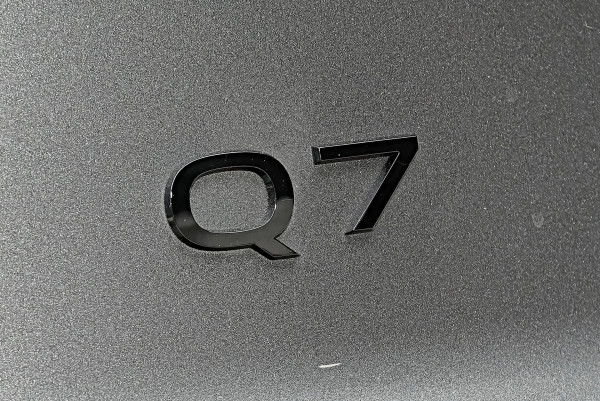 2026 MY25 Audi Q7 4M TFSI 250kW S line SUV image 20
