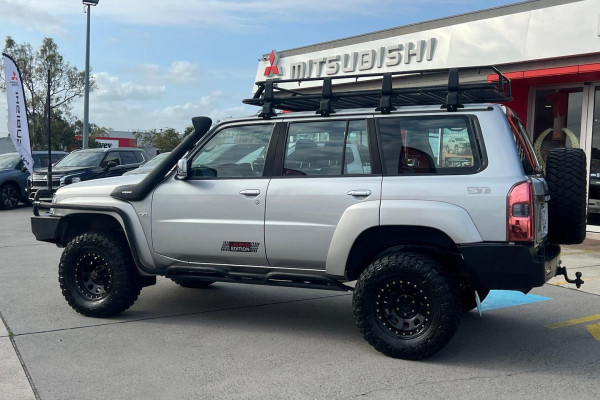 2016 Nissan Patrol GU 10 ST SUV Image 6