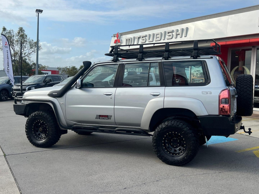 2016 Nissan Patrol GU 10 ST SUV Image 6
