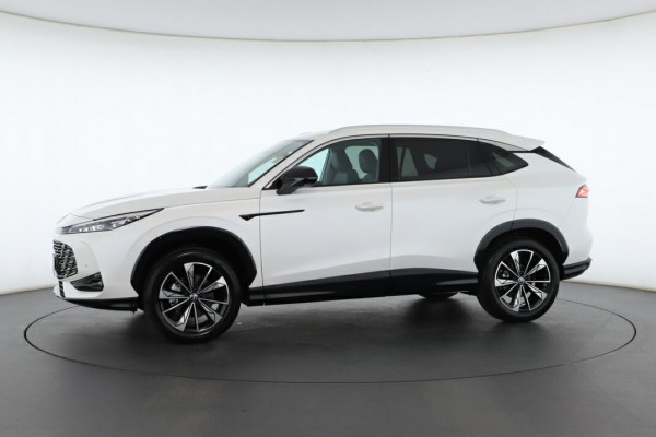 2025 MG HS AS33 Essence SUV Image 2