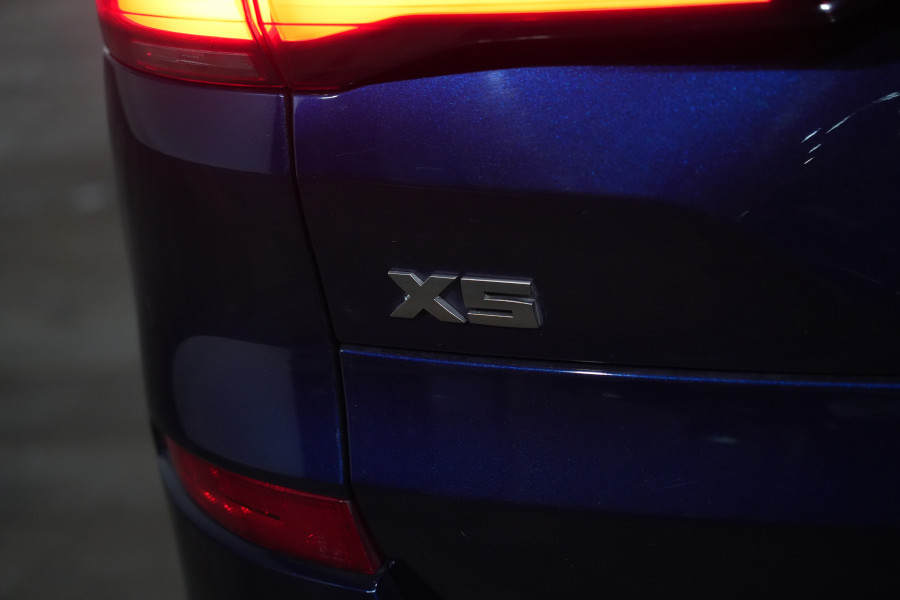 2021 BMW X5 M50i SUV