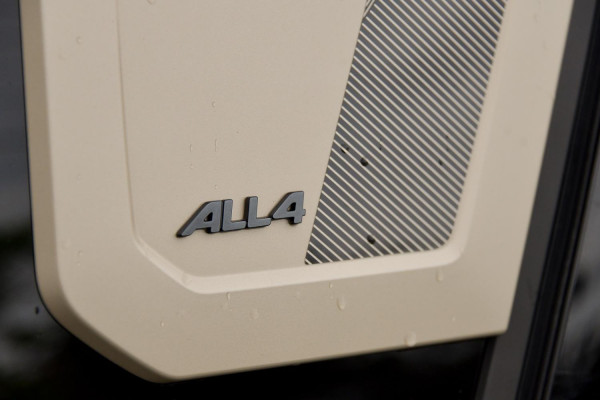 2026 MINI Countryman U25 S Favoured SUV image 31