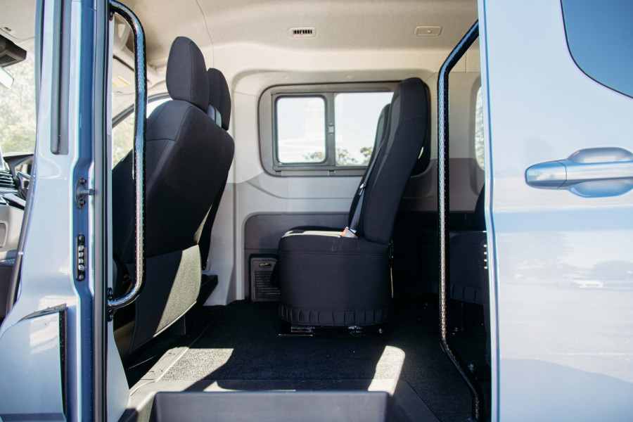 2024 LDV Deliver 9  11-Seat Bus Image 30