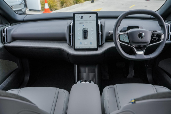 2024 MY25 Volvo EX30  Single Motor Extended Range Plus SUV Image 34