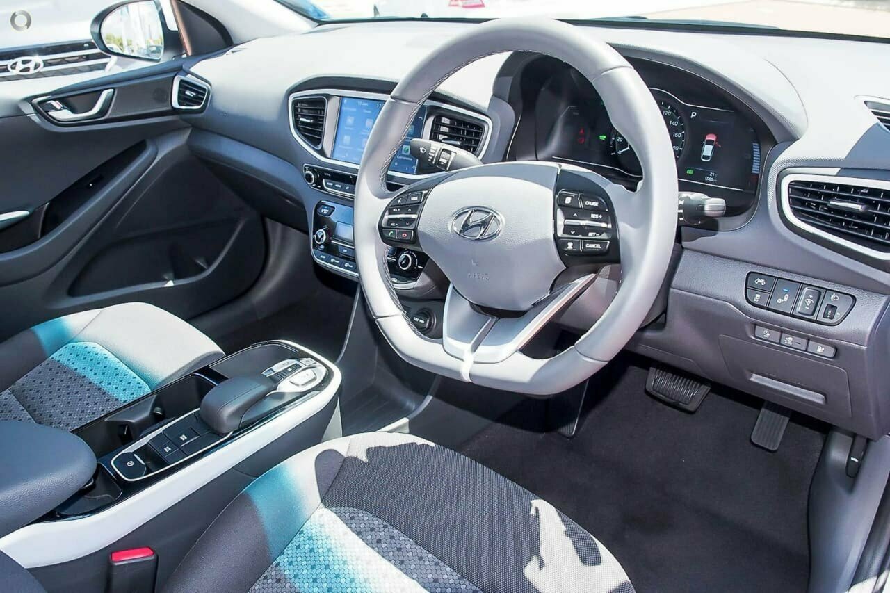 2019 Hyundai IONIQ AE.2 Electric Elite Hatch Image 6