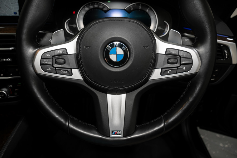 2019 BMW 5 Series 20i M Sport Sedan Image 17