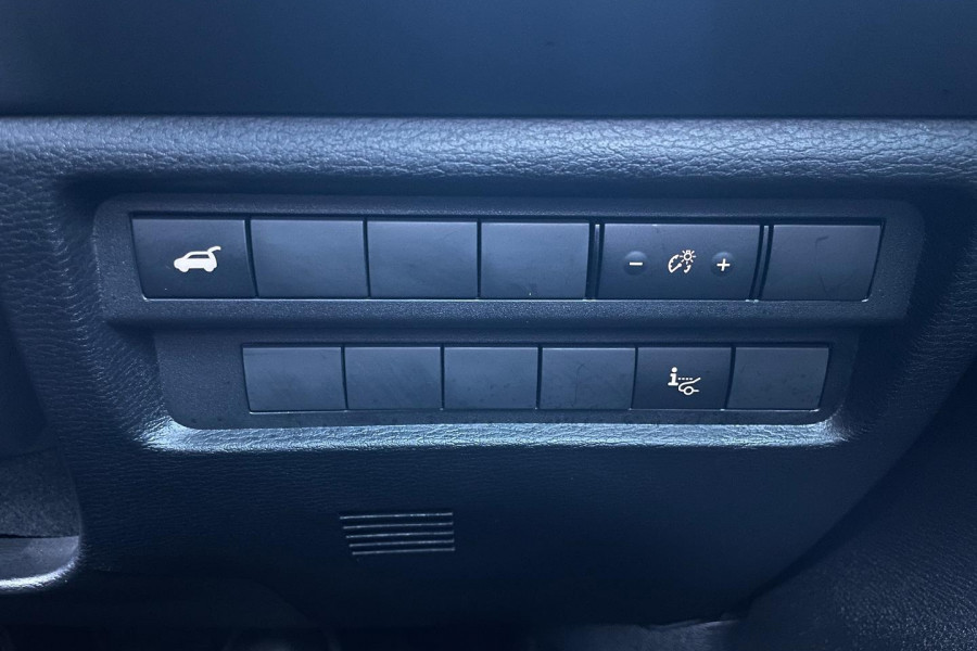 2022 MY23 Mitsubishi Outlander ZM Exceed SUV Image 36