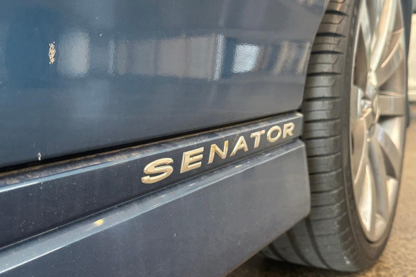 2005 HSV Senator Z  Sedan Image 8