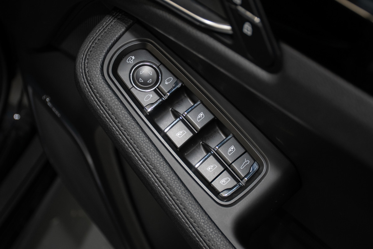 2022 Porsche Macan S SUV