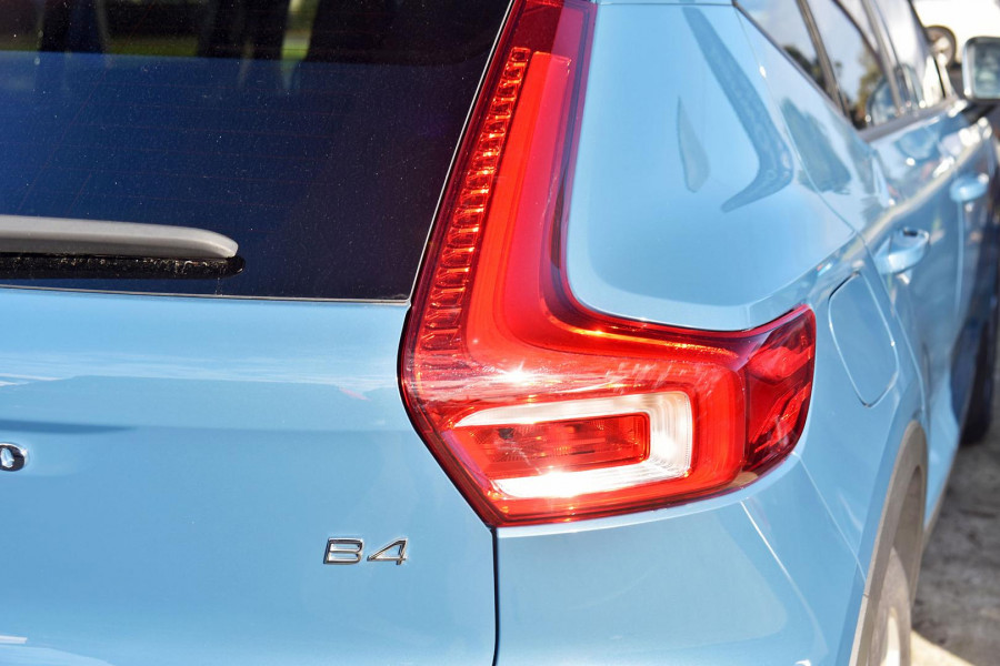 2024 MY25 Volvo XC40 XZ Plus B4 SUV Image 18