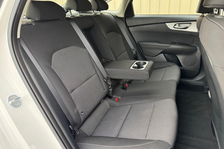 2021 MY1  Kia Cerato BD Sport Hatch Image 24