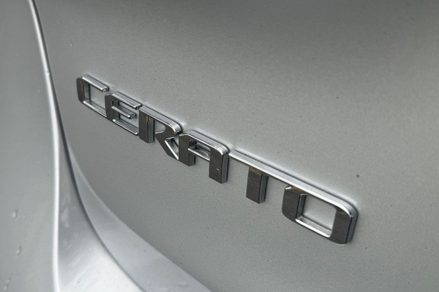 2016 Kia Cerato YD S Hatch Image 8