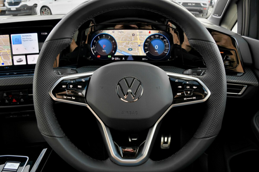 2024 Volkswagen Golf 8 110TSI R-Line Hatch Image 8