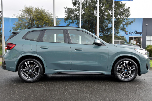 2026 BMW X1 U11 xDrive20i M Sport SUV image 3