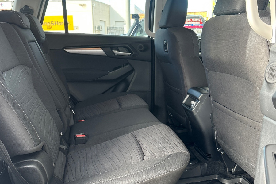 2023 Isuzu MU-X RJ LS-M SUV Image 14