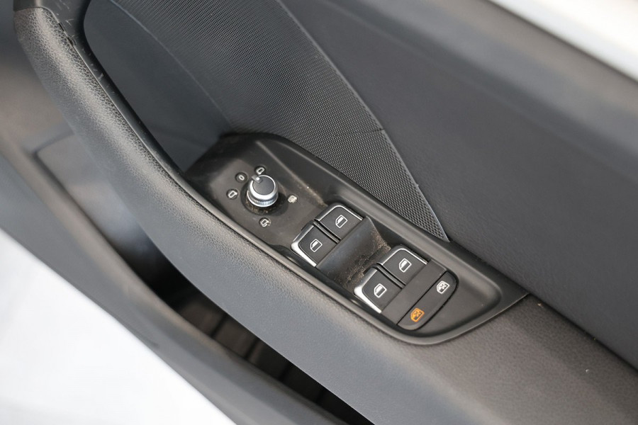 2016 Audi A3 8V Ambition Hatch Image 9