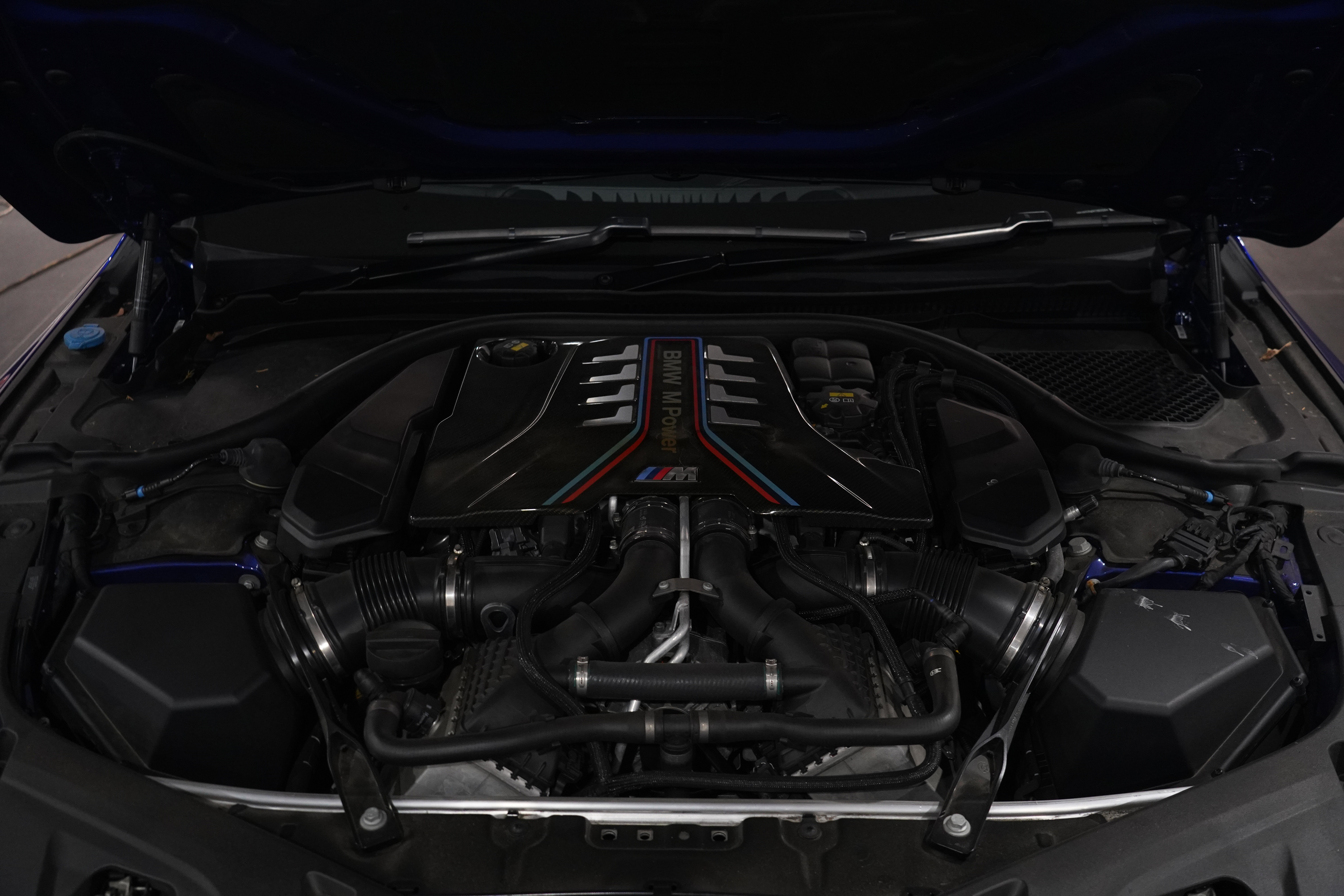 2020 BMW M8 Competition Coupe Image 28