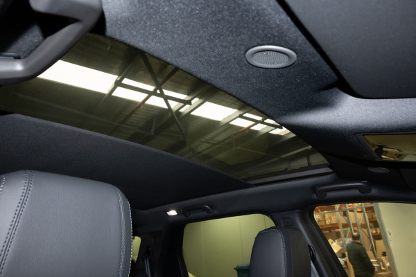 2025 MY25.5 Land Rover Discovery Sport L550 P250 Dynamic SE SUV image 11
