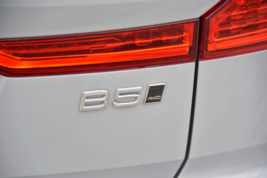 2025 Volvo XC60 UZ Plus B5 SUV Image 18