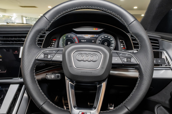 2026 Audi Q8 F1 TDI 210kW S line SUV image 7