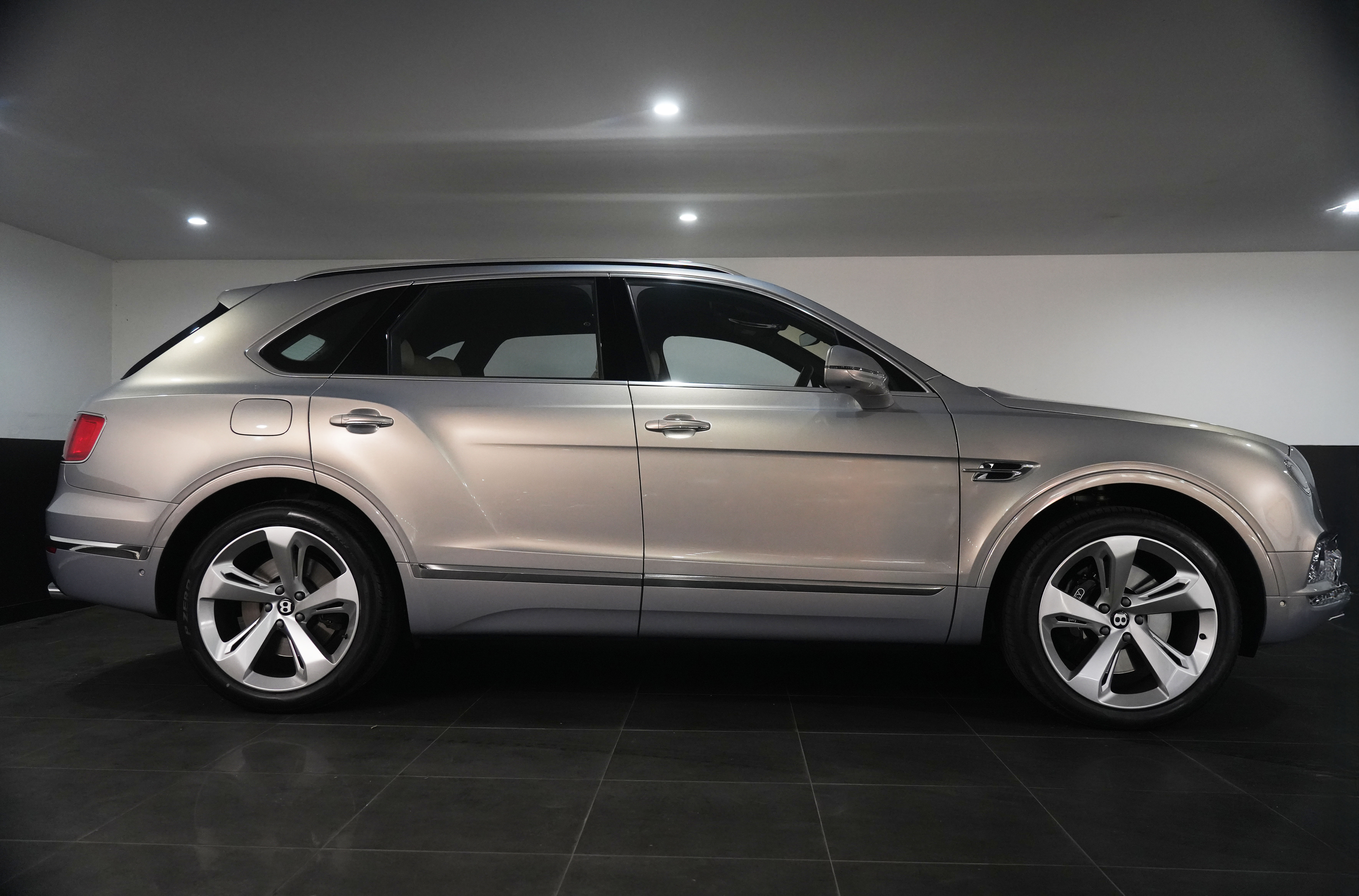 2017 Bentley Bentayga W12 SUV Image 20