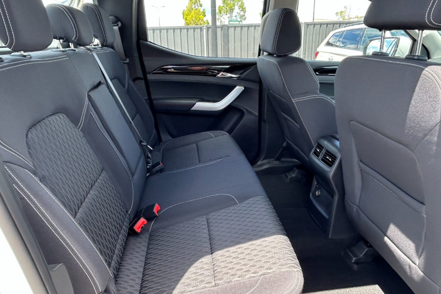 2025 LDV T60 SK8C Max PRO Ute Image 10