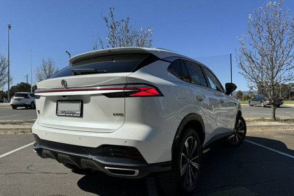 2024 MY25 MG HS AS33 Essence SUV