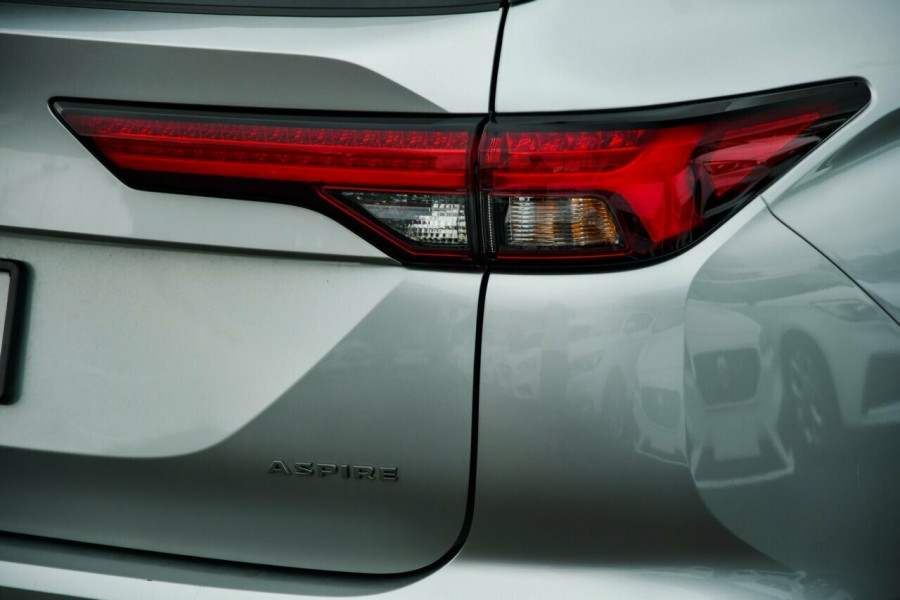2024 Mitsubishi Outlander ZM Aspire SUV Image 7